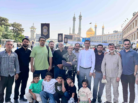 حضور کارکنان کاشی پارس در مراسم ارتحال امام خمینی (ره) ۱۴۰۴